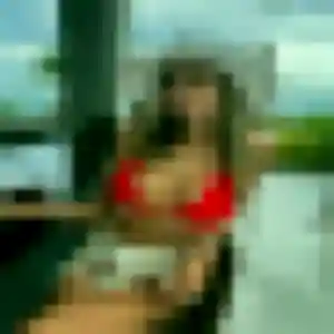Geneve, 32 ans, en ligne à Allaire pour une rencontre coquine