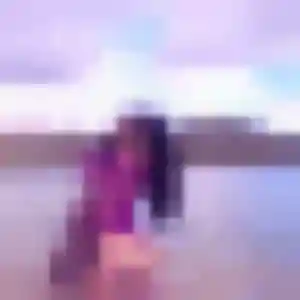 Lena, 27 ans, connectée à Ally pour une rencontre coquine