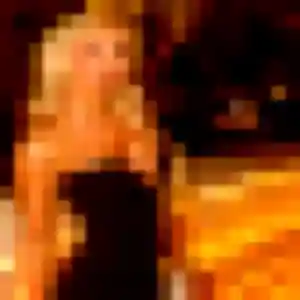 Anne-Charlotte, 34 ans, cherche un plan cul à Andilly