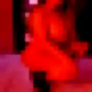 Yvonne, 26 ans, disponible à Aramon pour un plan cul