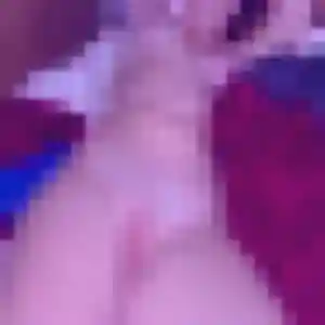 Contacte Elise, 35 ans à Arbin en privé