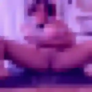 Photo de Rania à Arzano (28 ans) - plan cul anonyme