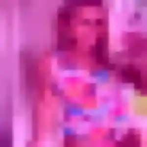 Découvre Marie-Jeanne, 31 ans à Asnières-la-Giraud en privé
