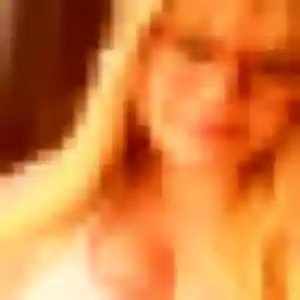 Photo sexy de Christine, 24 ans à Auribeau-sur-Siagne - plan discret