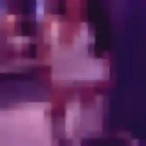 Contacte Anna, 37 ans à Aussillon en t'inscrivant
