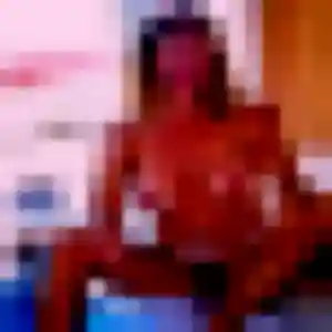 Vanessa, 38 ans, dispo pour plan cul à Aussillon