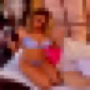 Rencontre Monique, 25 ans à Auteuil en privé