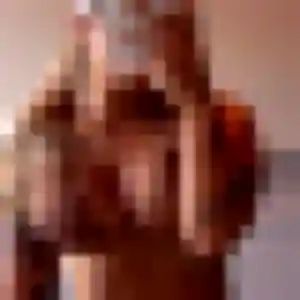 Belle Alessandra, 33 ans à Authezat - la contacter