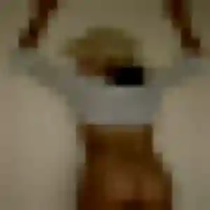 Contacte Corinne, 45 ans à Azereix gratuitement
