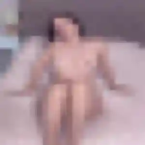 Orane, 32 ans, connectée à Baccon pour un plan cul