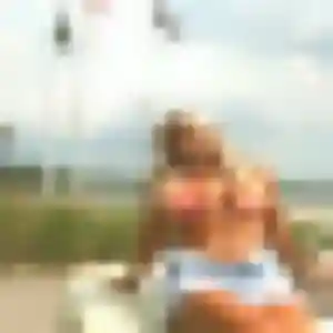 Lamia, femme de 28 ans propose plan cul à Barembach