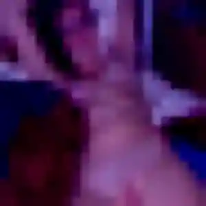 Découvre Melanie, 22 ans à Barentin en privé