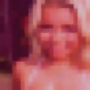 Cyrielle, femme de 42 ans propose plan cul à Barjouville