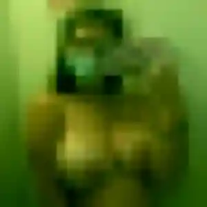 Photo de Ilona à Batz-sur-Mer (31 ans) - plan cul discret