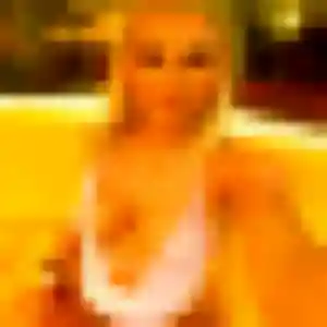 Photo de Salima à Beaumont-du-Gâtinais (37 ans) - plan cul gratuit