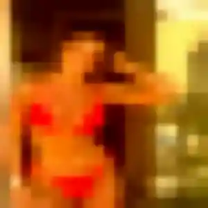 Contacte Celine, 22 ans à Bégard gratuitement