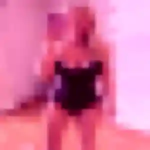 Contacte Hermine, 24 ans à Berthenay gratuitement