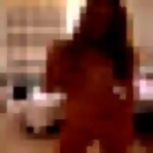 Lucie, fille de 28 ans propose plan cul à Béruges