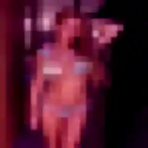 Zoe, 22 ans, en ligne à Beuveille pour un plan cul