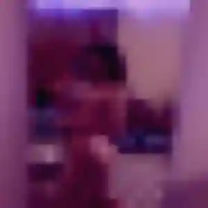 Leonore, 30 ans, en ligne à Béville-le-Comte pour une rencontre coquine