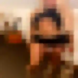 Dana, femme de 25 ans cherche plan cul à Bièvres