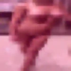 Photo de Maud à Biron (33 ans) - plan cul anonyme