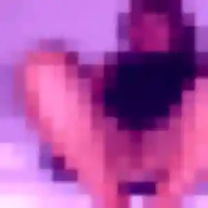 Découvre Emmanuelle, 24 ans à Blaisy-Bas en privé