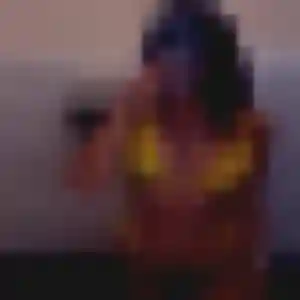 Katia, 33 ans, connectée à Bosdarros pour une rencontre coquine