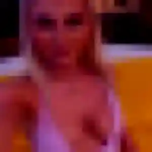 Ninon, 39 ans, disponible à Bou pour un plan cul