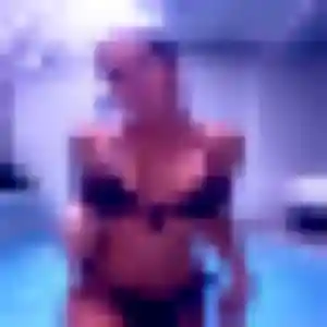 Kelly, femme de 42 ans propose plan cul à Boucau