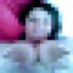 Photo exclusive de Geneve, 23 ans à Boulogne-Billancourt - plan discret