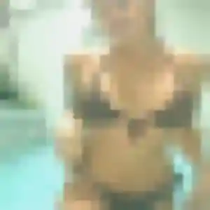 Charmante Lisa, 32 ans à Boulot - voir sa photo