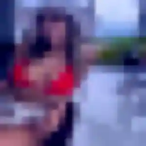 Brune, 33 ans, en ligne à Bourg-lès-Valence pour une rencontre coquine