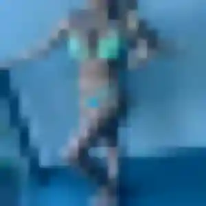 Découvre Apolline, 27 ans à Boust en privé