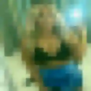 Belle Lena, 39 ans à Bréhan - la contacter