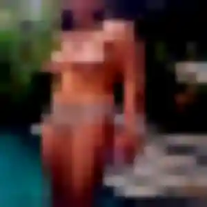 Photo de Valentine à Brézins (38 ans) - plan cul gratuit