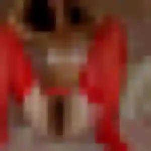Photo privée de Wahiba, 33 ans à Briatexte - plan discret