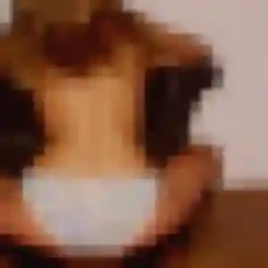 Luna, femme de 22 ans veut plan cul à Brigueuil
