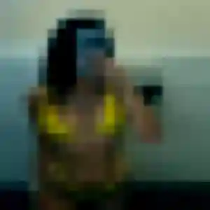 Fleur, 38 ans, en ligne à Brochon pour un plan cul