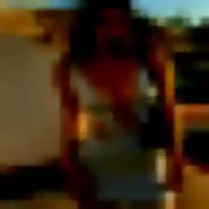 Leonore, femme de 42 ans cherche plan cul à Brullioles