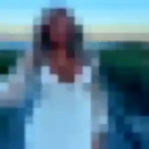 Cyrielle, 23 ans, en ligne à Buellas pour une rencontre coquine