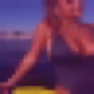 Leila, 24 ans, connectée à Bussac-sur-Charente pour un plan cul