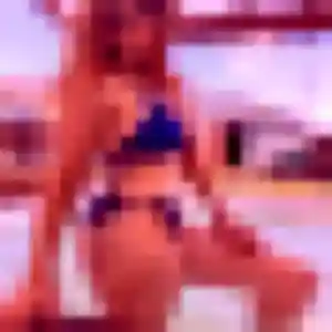 Paloma, femme de 26 ans propose plan cul à Cailly