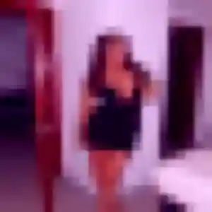 Thais, 35 ans, en ligne à Capdenac pour un plan cul