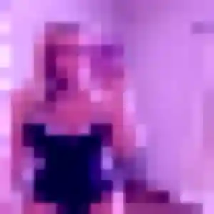 Vera, 28 ans, connectée à Carcassonne pour un plan cul