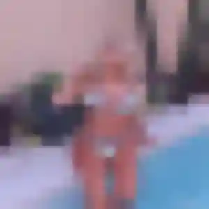Daphne, fille de 43 ans veut plan cul à Caro