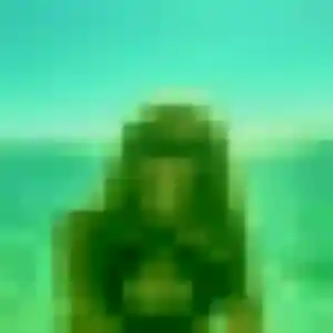 Louisa, 23 ans, en ligne à Castelnau-de-Montmiral pour un plan cul