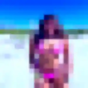 Bernadette, 37 ans, connectée à Castres-Gironde pour une rencontre coquine