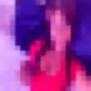 Eleonore, 30 ans, connectée à Cerisy-la-Forêt pour une rencontre coquine