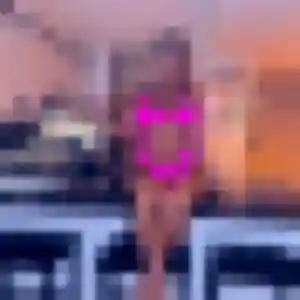 Vicky (32 ans) à Ceyzériat attend un plan cul ce soir